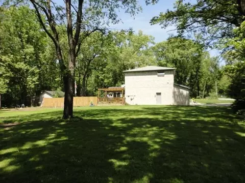 106 Pipeline Dr, Griffith, IN 46319 photo 6