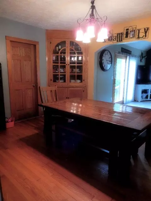 1021 Elm St, Griffith, IN 46319 photo 9