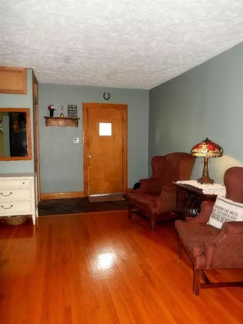 1021 Elm St, Griffith, IN 46319 photo 8