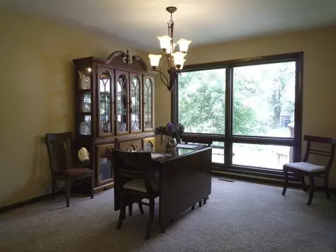 1005 Azalea Dr, Munster, IN 46321 photo 4
