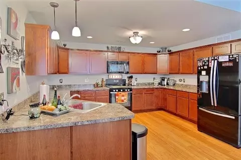 540 Clover Ln, Griffith, IN 46319 photo 4