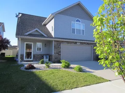 540 Clover Ln, Griffith, IN 46319 photo 1