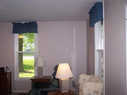 215 Taylor St, Pendleton, IN 46064 photo 8