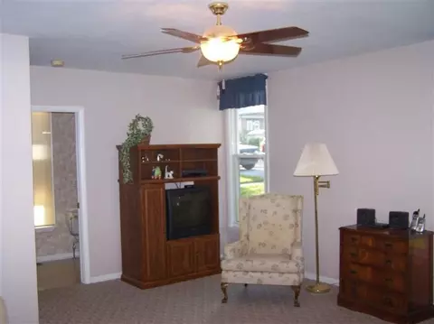 215 Taylor St, Pendleton, IN 46064 photo 7