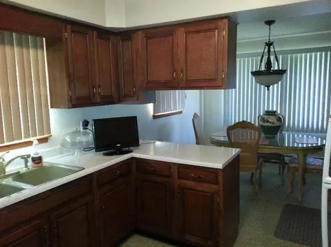 425 W 49th Ave, Gary, IN 46408 photo 4