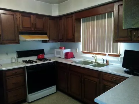 425 W 49th Ave, Gary, IN 46408 photo 3