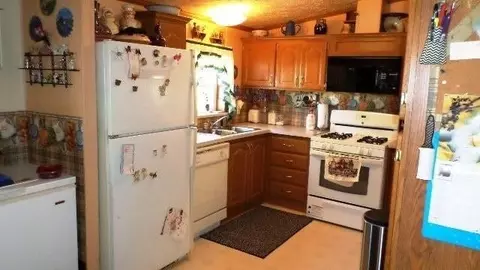 11980 E 250, Culver, IN 46511 photo 7