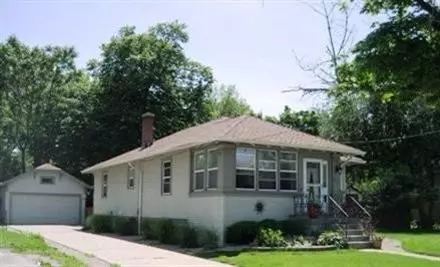 517 E North St, Crown Point, IN 46307 photo 2