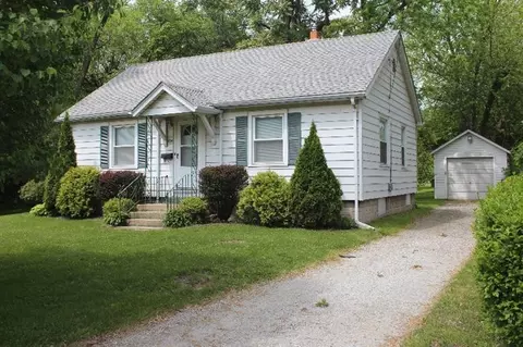 204 N Colfax St, Griffith, IN 46319 photo 2