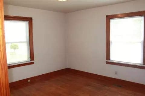204 N Colfax St, Griffith, IN 46319 photo 8