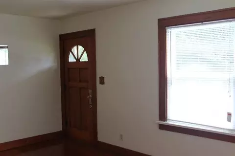 204 N Colfax St, Griffith, IN 46319 photo 3