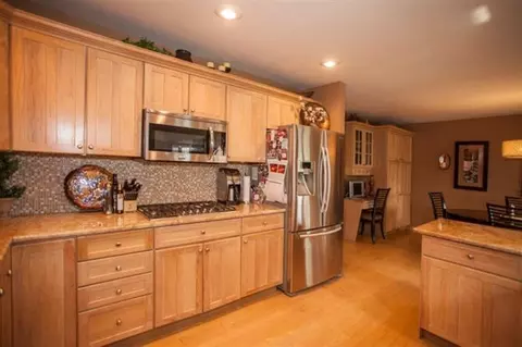 446 Morningside Dr, Crown Point, IN 46307 photo 6