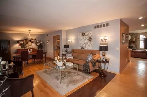 446 Morningside Dr, Crown Point, IN 46307 photo 4