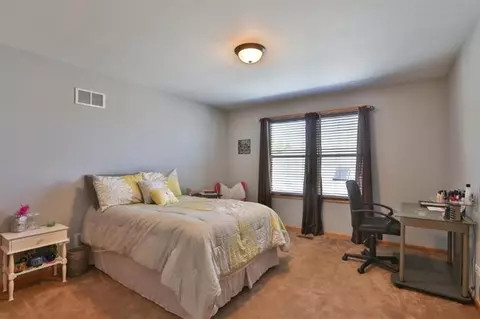 9982 Forest St, Dyer, IN 46311 photo 7