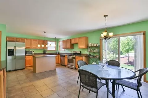 9982 Forest St, Dyer, IN 46311 photo 4