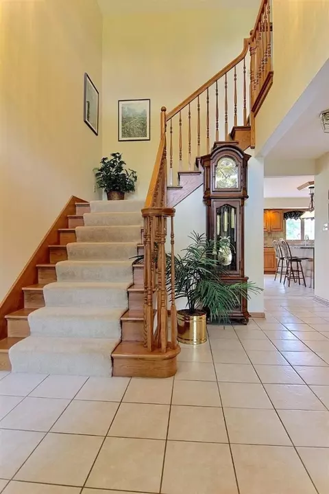10132 Windfield Dr, Munster, IN 46321 photo 8
