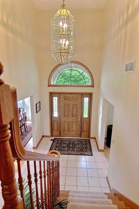 10132 Windfield Dr, Munster, IN 46321 photo 9