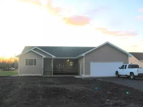 1007 Virginia Ln, Knox, IN 46534 photo 1