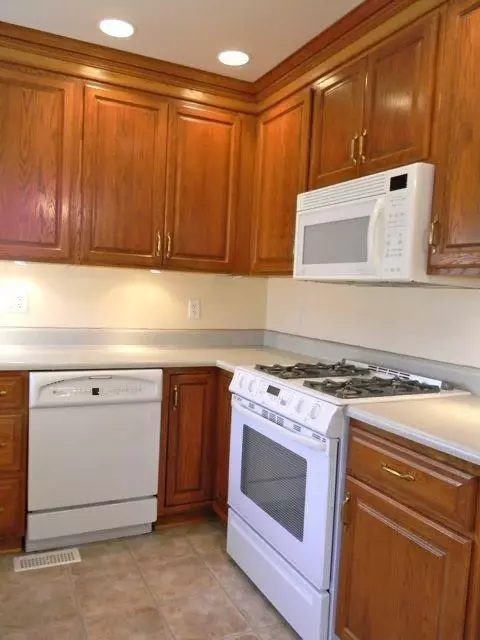 1925 Schrage Ave, Whiting, IN 46394 photo 7