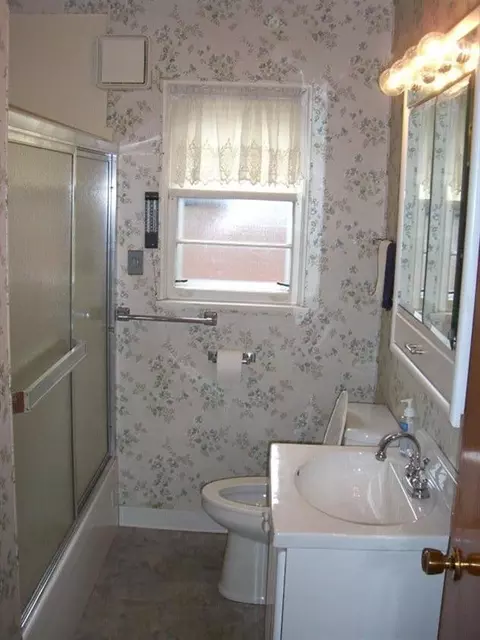 714 N Harvey St, Griffith, IN 46319 photo 8