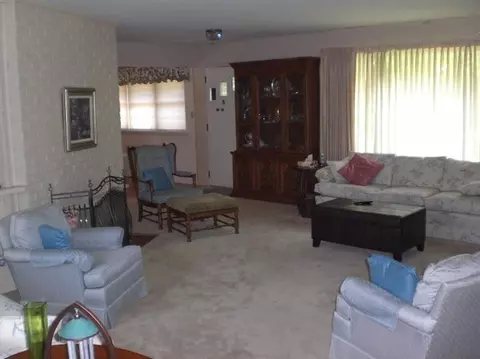6901 Hickory Ave, Gary, IN 46403 photo 2