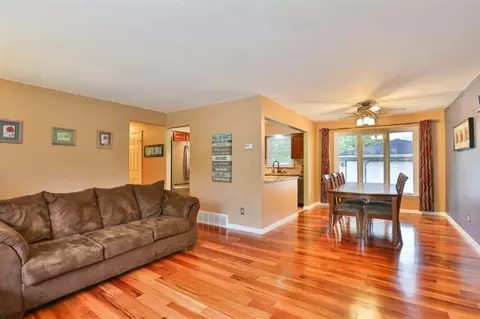 8540 Harrison Ave, Munster, IN 46321 photo 2