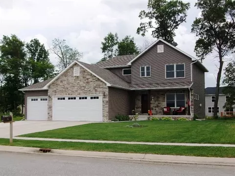 216 Cessna Dr, Burns Harbor, IN 46304 photo 1