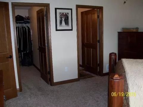 216 Cessna Dr, Burns Harbor, IN 46304 photo 9