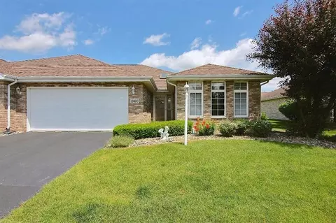 1040 Easy St, Crown Point, IN 46307 photo 1