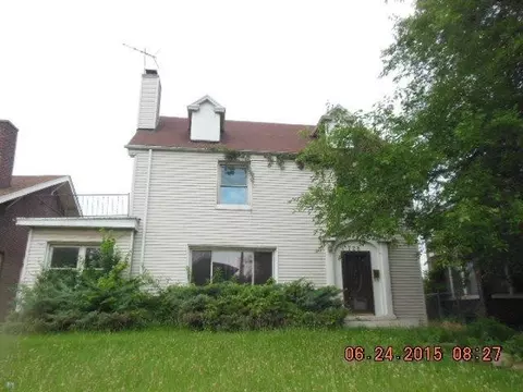 728 Johnson St, Gary, IN 46402 photo 1