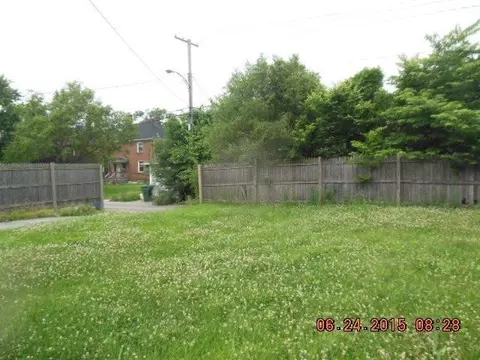 728 Johnson St, Gary, IN 46402 photo 3