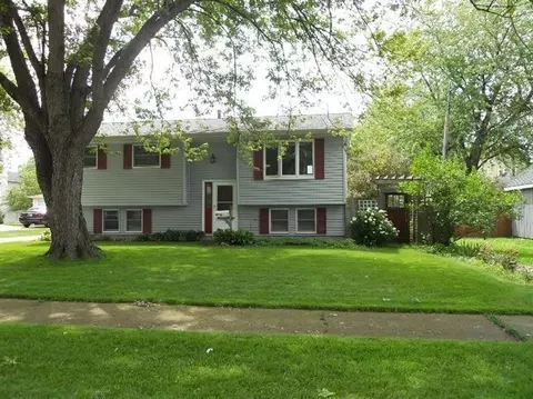 1050 N Lafayette St, Griffith, IN 46319 photo 1