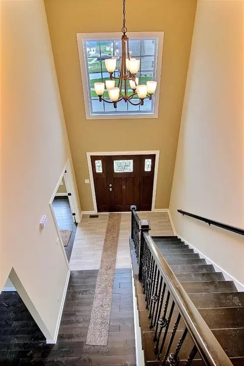 1137 Jeanne Ct, Crown Point, IN 46307 photo 2