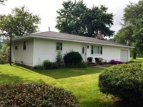 7915 N Jackson St, Culver, IN 46511 photo 1