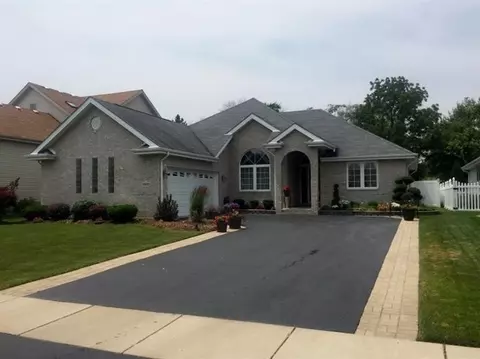 9970 Forest St, Dyer, IN 46311 photo 2