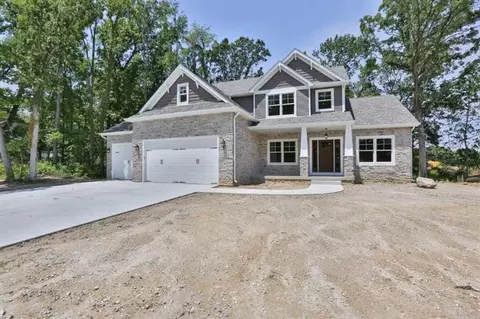 2135 Copper Creek Dr, Crown Point, IN 46307 photo 1