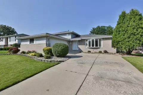 1452 W 99th Pl, Crown Point, IN 46307 photo 2