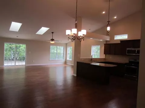 1186 Sawgrass Dr, Griffith, IN 46319 photo 2
