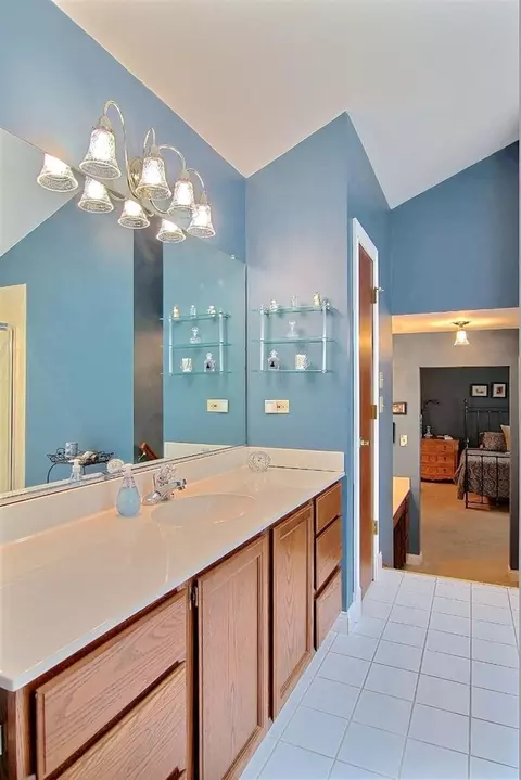140 Schmidt Dr, Dyer, IN 46311 photo 10