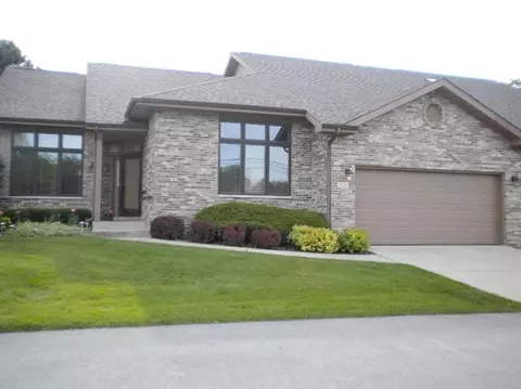 627 E Brookside Dr, Crown Point, IN 46307 photo 1