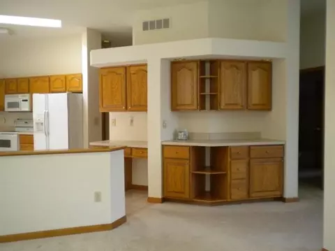 627 E Brookside Dr, Crown Point, IN 46307 photo 5