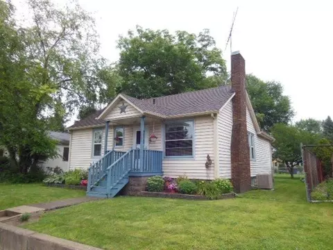 205 Michigan St, Porter, IN 46304 photo 1