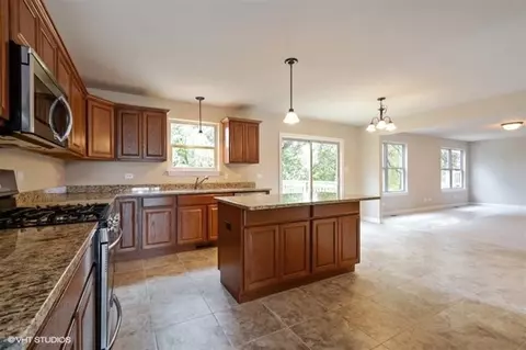 2196 Oakwood Ln, Lowell, IN 46356 photo 6