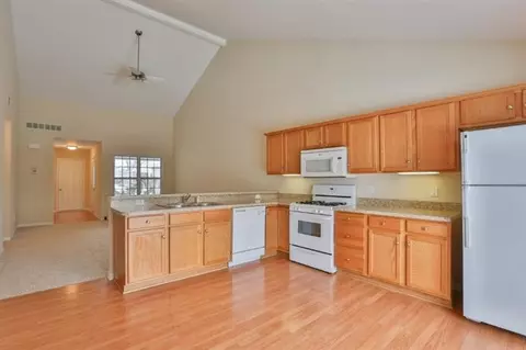 1006 N Colfax St, Griffith, IN 46319 photo 3