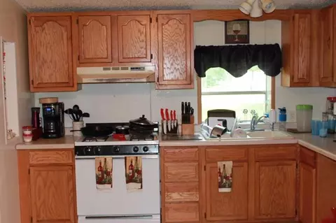 14940 Heritage Dr W, Wheatfield, IN 46392 photo 2