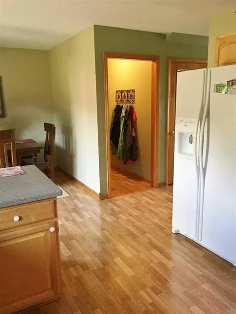 694 Commodore Ln, Porter, IN 46304 photo 9