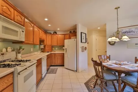 929 Cornwallis Ln, Munster, IN 46321 photo 10