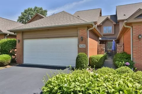 929 Cornwallis Ln, Munster, IN 46321 photo 1