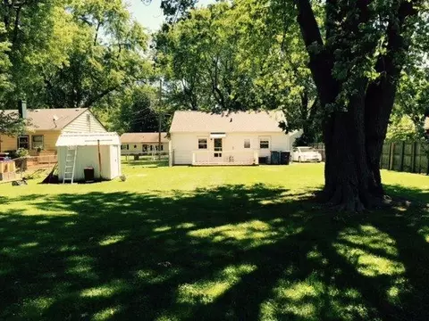 204 Michigami Trl, Porter, IN 46304 photo 3