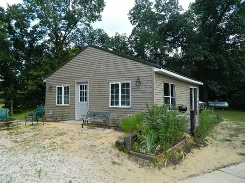 1449 E 925, Wheatfield, IN 46392 photo 3